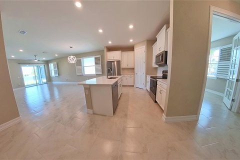House in Venice, Florida 2 bedrooms, 153.38 sq.m. № 1904858 - photo 3