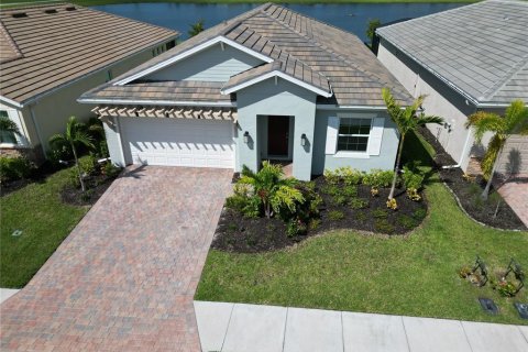 House in Venice, Florida 2 bedrooms, 153.38 sq.m. № 1904858 - photo 1