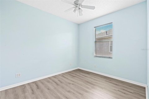 Villa ou maison à louer à Tampa, Floride: 3 chambres, 142.88 m2 № 2110870 - photo 8