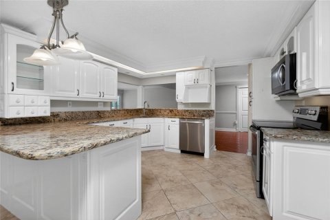 Casa en venta en Port Charlotte, Florida, 3 dormitorios, 225.94 m2 № 2113435 - foto 22