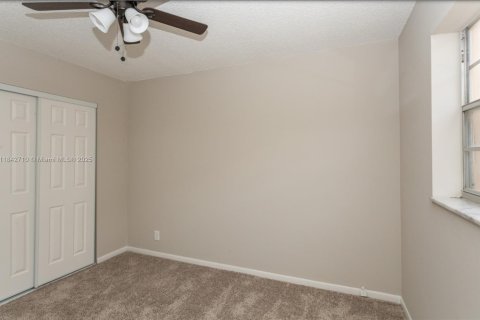 Condominio en venta en Hollywood, Florida, 2 dormitorios, 60.39 m2 № 1836709 - foto 14