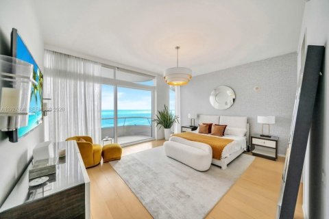 Condominio en venta en Miami Beach, Florida, 4 dormitorios, 439.43 m2 № 1998984 - foto 29