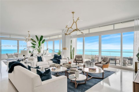 Condominio en venta en Miami Beach, Florida, 4 dormitorios, 439.43 m2 № 1998984 - foto 6