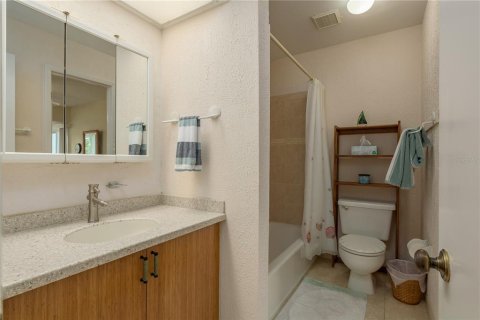 Купить таунхаус в Тарпон-Спрингс, Флорида 7 комнат, 113.34м2, № 1750255 - фото 17