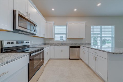 Villa ou maison à vendre à New Smyrna Beach, Floride: 3 chambres, 165.27 m2 № 2342297 - photo 13