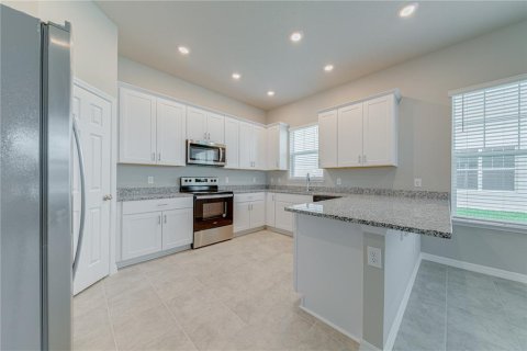 Villa ou maison à vendre à New Smyrna Beach, Floride: 3 chambres, 165.27 m2 № 2342297 - photo 12