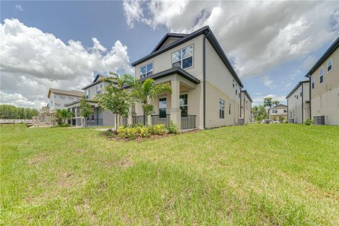 Villa ou maison à vendre à New Smyrna Beach, Floride: 3 chambres, 165.27 m2 № 2342297 - photo 2