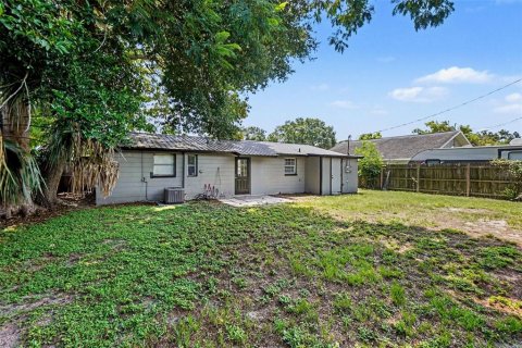 House in Lakeland, Florida 4 bedrooms, 104.79 sq.m. № 2220481 - photo 22