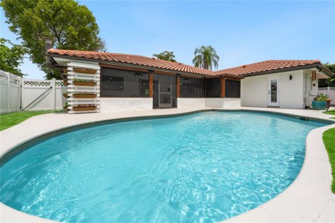 Villa ou maison à vendre à Coral Springs, Floride: 4 chambres № 1966032 - photo 18