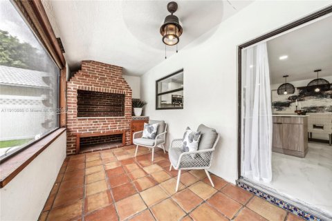 Villa ou maison à vendre à Coral Springs, Floride: 4 chambres № 1966032 - photo 12