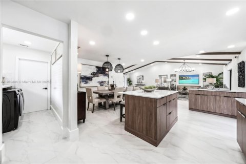 Villa ou maison à vendre à Coral Springs, Floride: 4 chambres № 1966032 - photo 10