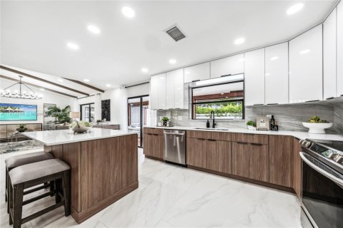 Villa ou maison à vendre à Coral Springs, Floride: 4 chambres № 1966032 - photo 7