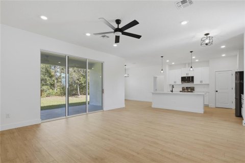 Villa ou maison à vendre à Palm Coast, Floride: 4 chambres, 171.78 m2 № 2398699 - photo 5