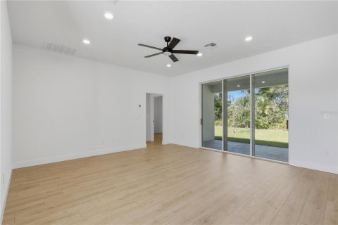 Villa ou maison à vendre à Palm Coast, Floride: 4 chambres, 171.78 m2 № 2398699 - photo 4