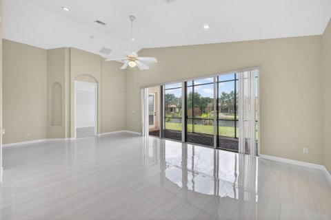 Casa en alquiler en Port St. Lucie, Florida, 4 dormitorios, 253.72 m2 № 2077537 - foto 12