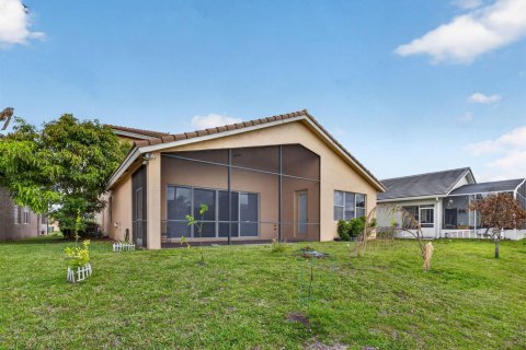 Casa en alquiler en Port St. Lucie, Florida, 4 dormitorios, 253.72 m2 № 2077537 - foto 5