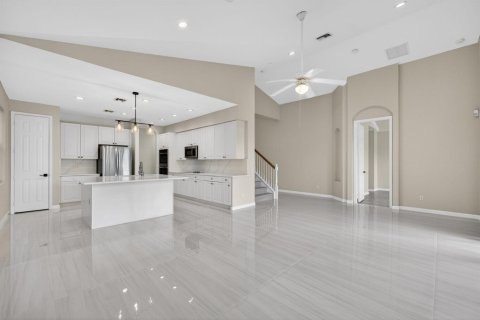 Casa en alquiler en Port St. Lucie, Florida, 4 dormitorios, 253.72 m2 № 2077537 - foto 13
