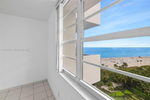 Copropriété à vendre à Miami Beach, Floride: 1 chambre, 78.5 m2 № 1989878 - photo 20
