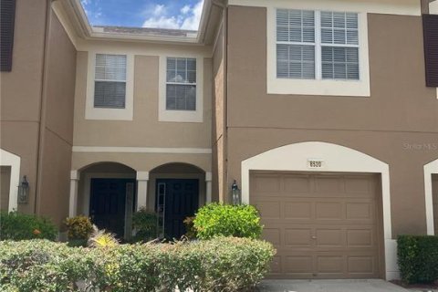 Touwnhouse à vendre à Tampa, Floride: 3 chambres, 150.97 m2 № 1909431 - photo 1