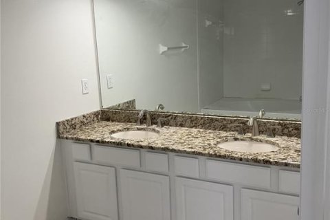 Touwnhouse à vendre à Tampa, Floride: 3 chambres, 150.97 m2 № 1909431 - photo 13