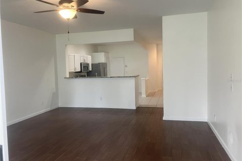 Touwnhouse à vendre à Tampa, Floride: 3 chambres, 150.97 m2 № 1909431 - photo 7