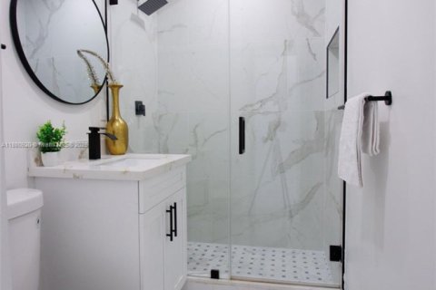 Casa en alquiler en North Miami Beach, Florida, 3 dormitorios, 127.09 m2 № 1977553 - foto 6