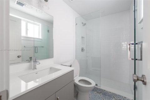 Apartment in Coral Gables, Florida 3 bedrooms, 148.64 sq.m. № 1926259 - photo 24