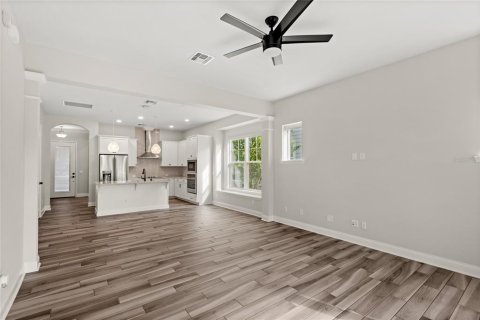 Casa en venta en Orlando, Florida, 3 dormitorios, 175.96 m2 № 1903067 - foto 15