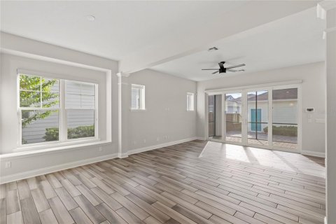 Casa en venta en Orlando, Florida, 3 dormitorios, 175.96 m2 № 1903067 - foto 16