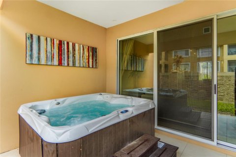 Touwnhouse à vendre à Kissimmee, Floride: 3 chambres, 202.62 m2 № 2143726 - photo 11