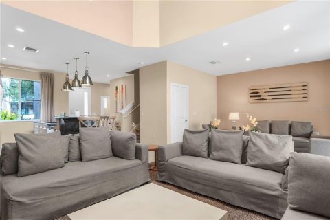 Touwnhouse à vendre à Kissimmee, Floride: 3 chambres, 202.62 m2 № 2143726 - photo 6
