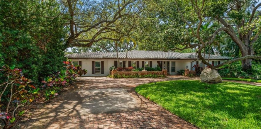 Casa en Belleair, Florida 4 dormitorios, 326.64 m2 № 1853612