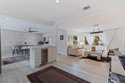 Villa ou maison à vendre à Saint Petersburg, Floride: 4 chambres, 159.7 m2 № 1789744 - photo 15