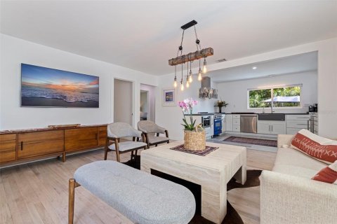 Villa ou maison à vendre à Saint Petersburg, Floride: 4 chambres, 159.7 m2 № 1789744 - photo 6