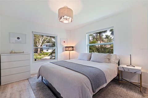 Villa ou maison à vendre à Saint Petersburg, Floride: 4 chambres, 159.7 m2 № 1789744 - photo 22