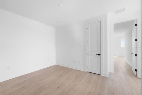 Touwnhouse à vendre à Orlando, Floride: 3 chambres, 185.99 m2 № 2266729 - photo 26