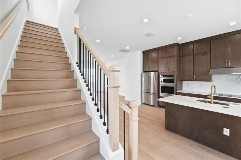 Touwnhouse à vendre à Orlando, Floride: 3 chambres, 185.99 m2 № 2266729 - photo 21