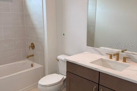 Touwnhouse à vendre à Orlando, Floride: 3 chambres, 185.99 m2 № 2266729 - photo 9