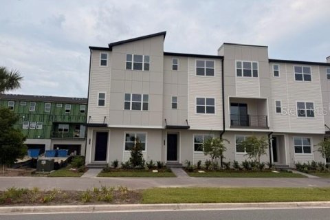 Touwnhouse à vendre à Orlando, Floride: 3 chambres, 185.99 m2 № 2266729 - photo 2