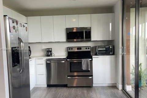 Condo in Miami, Florida, 2 bedrooms № 2263997