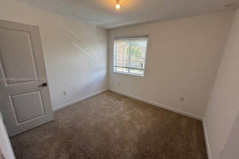 Casa en alquiler en Homestead, Florida, 3 dormitorios, 120.96 m2 № 1792391 - foto 26