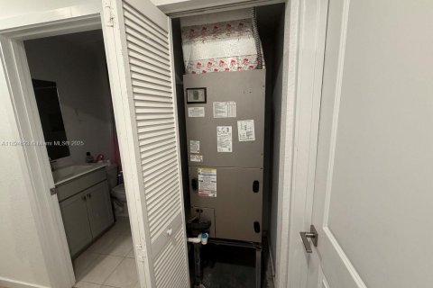 Casa en alquiler en Homestead, Florida, 3 dormitorios, 120.96 m2 № 1792391 - foto 20