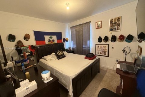 Casa en alquiler en Homestead, Florida, 3 dormitorios, 120.96 m2 № 1792391 - foto 17