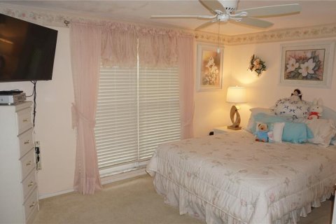 Villa ou maison à vendre à Hudson, Floride: 2 chambres, 157.47 m2 № 2120952 - photo 15