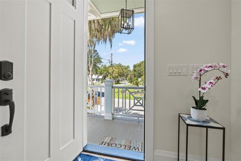 House in Crystal River, Florida 5 bedrooms, 302.03 sq.m. № 1916564 - photo 26