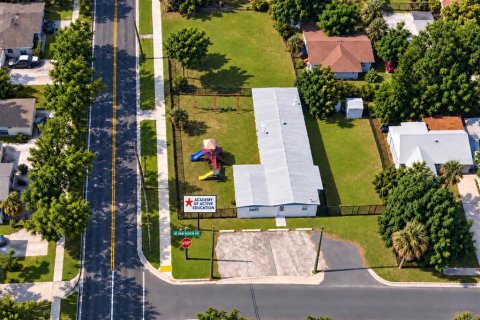 Propiedad comercial en venta en Tampa, Florida, 198.81 m2 № 2386565 - foto 3