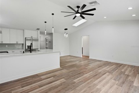 Villa ou maison à vendre à Spring Hill, Floride: 3 chambres, 178.37 m2 № 2404766 - photo 6