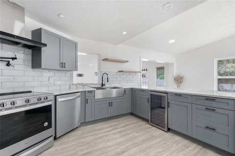 Villa ou maison à vendre à Tampa, Floride: 3 chambres, 209.96 m2 № 2395599 - photo 25