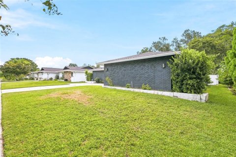 Villa ou maison à vendre à Tampa, Floride: 3 chambres, 209.96 m2 № 2395599 - photo 2