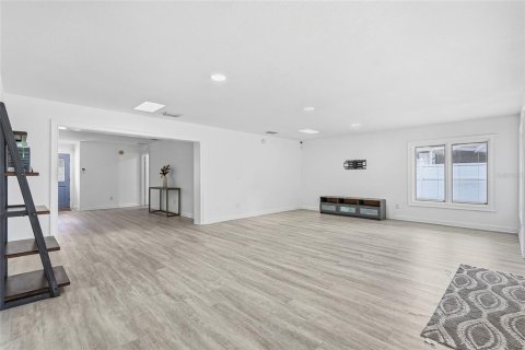 Villa ou maison à vendre à Tampa, Floride: 3 chambres, 209.96 m2 № 2395599 - photo 16